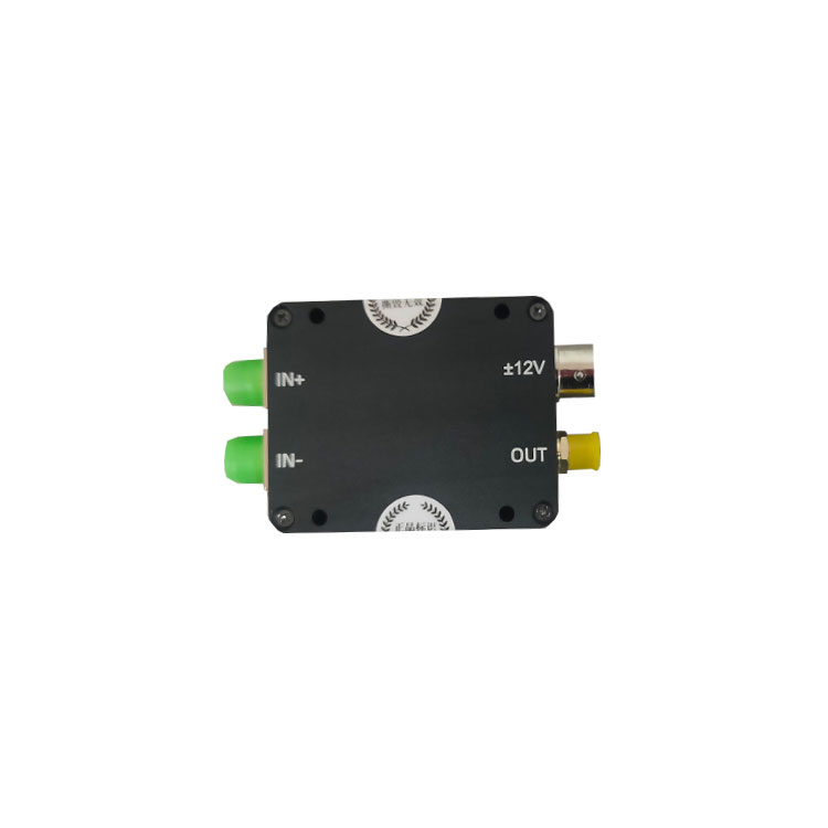 The balanced photodetector contains two photodiodes and a low-noise transimpedance amplifier, in which the two photodiodes are matched to each other for excellent common mode rejection ratio